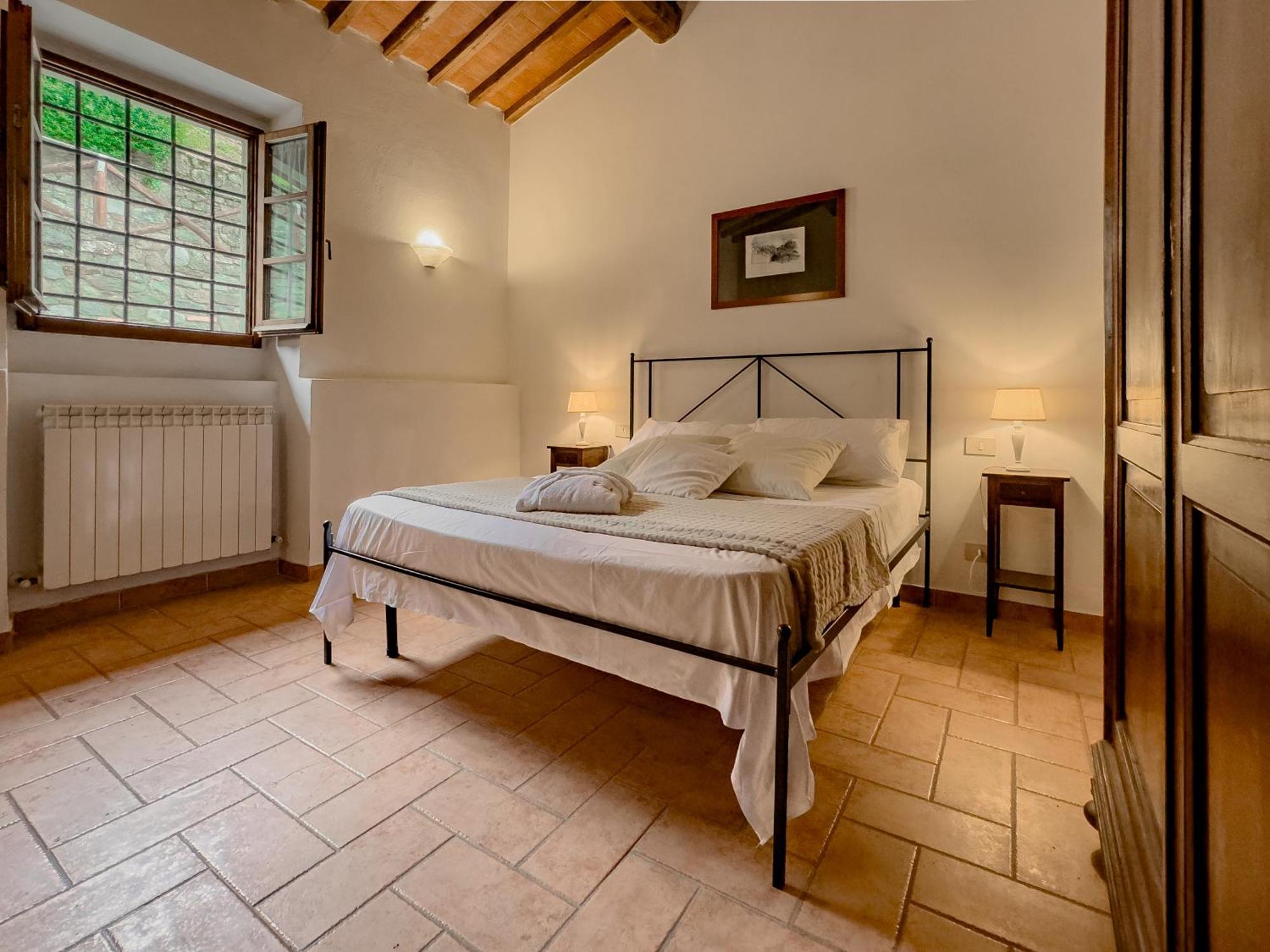 La Ferriera Exclusive Resort - Pool & Waterfall Loro Ciuffenna Ngoại thất bức ảnh