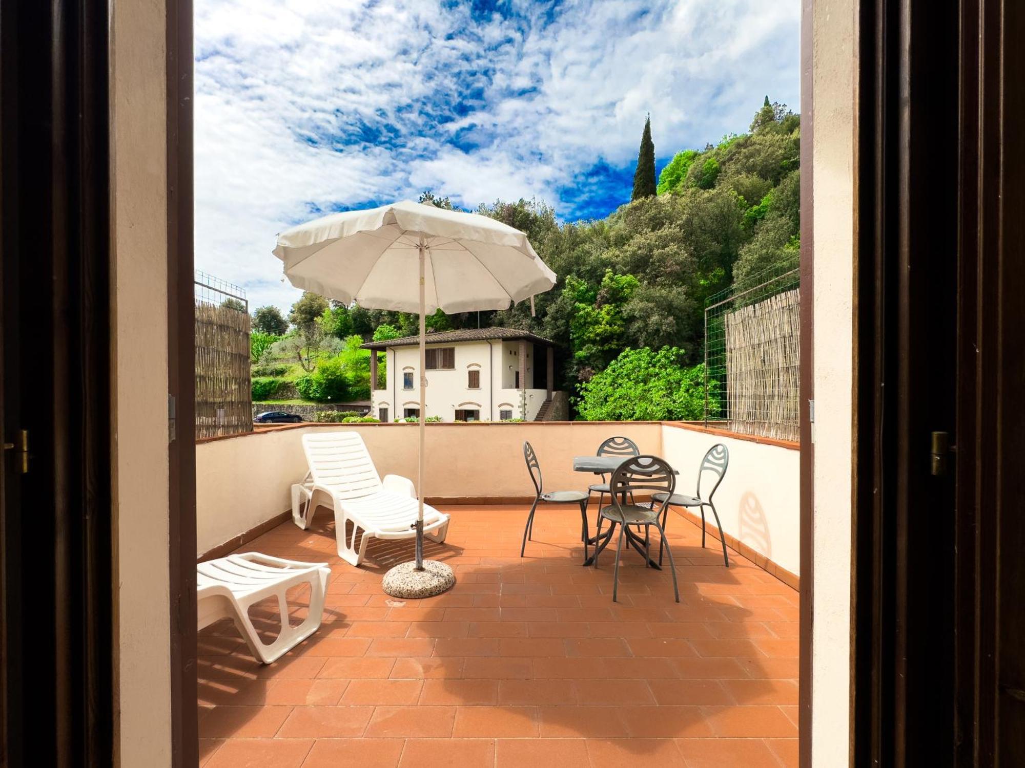 La Ferriera Exclusive Resort - Pool & Waterfall Loro Ciuffenna Ngoại thất bức ảnh